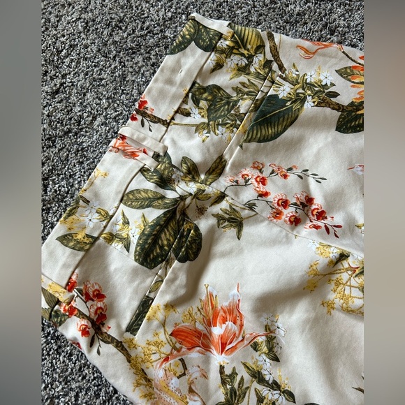 H&M Hummingbird Floral Chino Ankle Pants - Picture 6 of 7